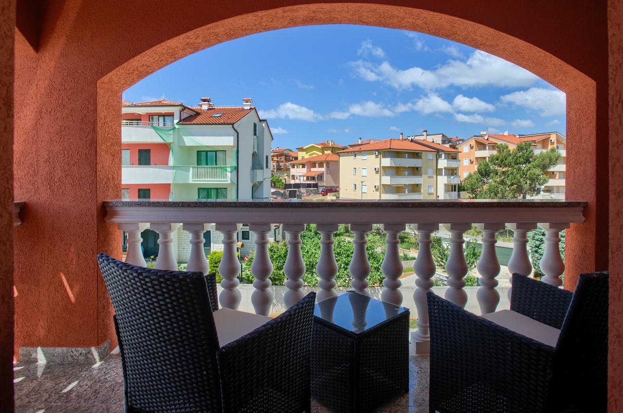 Hotel Livadic & Restaurant Ližnjan Екстериор снимка