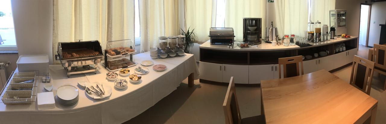 Hotel Livadic & Restaurant Ližnjan Екстериор снимка