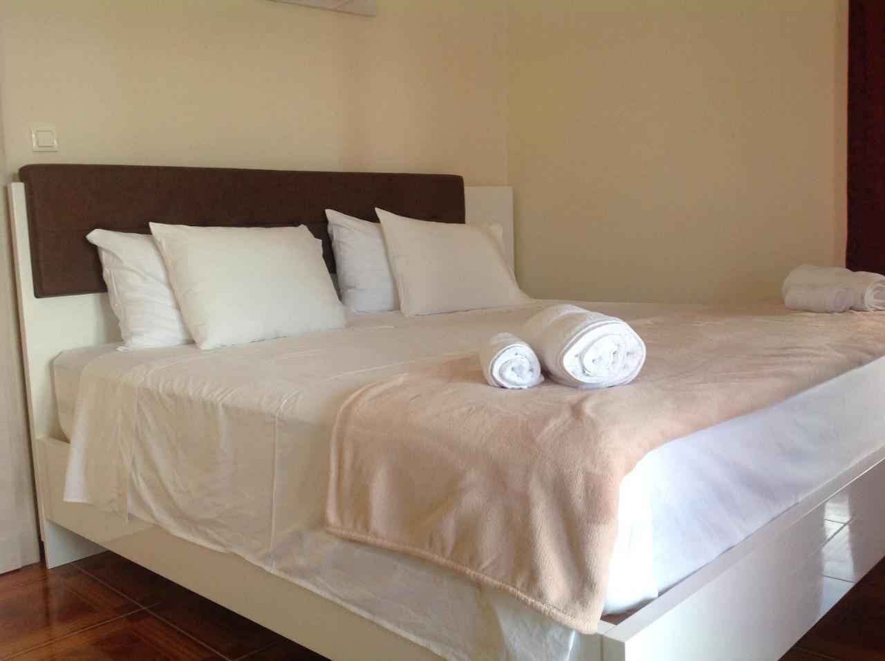 Hotel Livadic & Restaurant Ližnjan Екстериор снимка