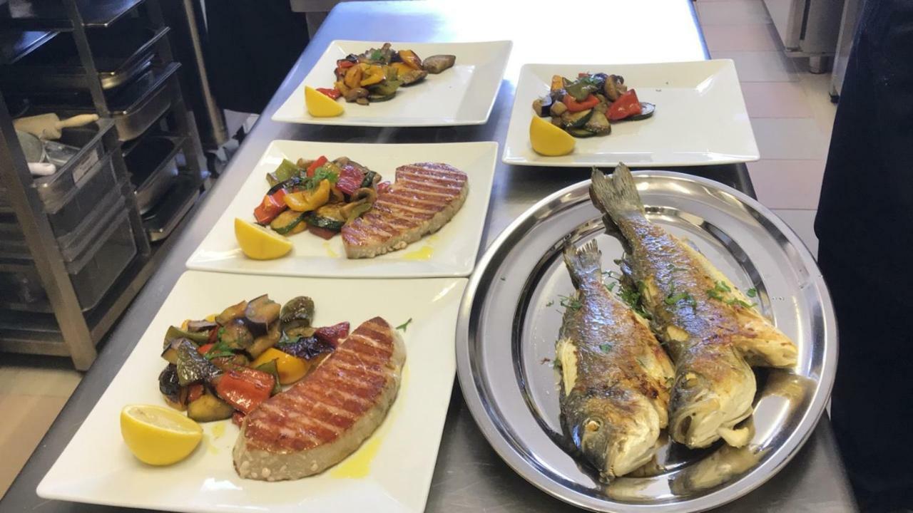 Hotel Livadic & Restaurant Ližnjan Екстериор снимка