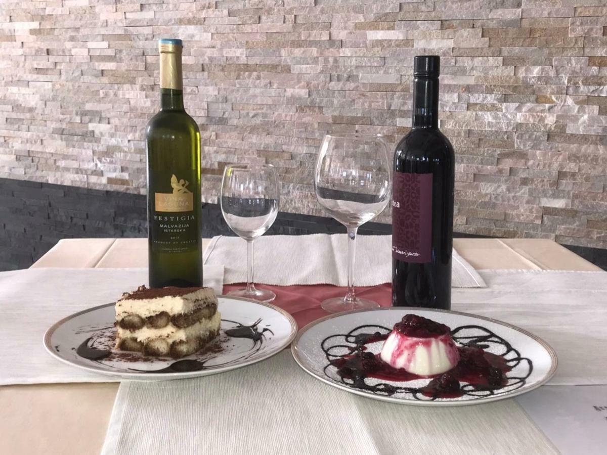 Hotel Livadic & Restaurant Ližnjan Екстериор снимка